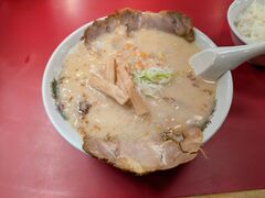 �����Y����̎x�߂��� �k�F �O�d�{�X�̓��e�ʐ^1