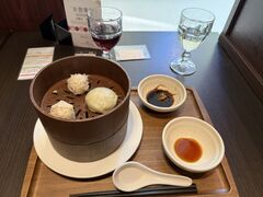 �u�b�t�F&�J�t�F���}���[�A �O��K�[�f���z�e�������C�^���A�X�̎ʐ^2