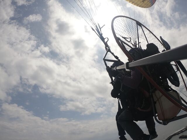 �����̃J�����ł��B�e�ł��܂����A�X�^�b�t�̕��ɂ��B�e���Ă��������܂��B_BLUE AIR PARK