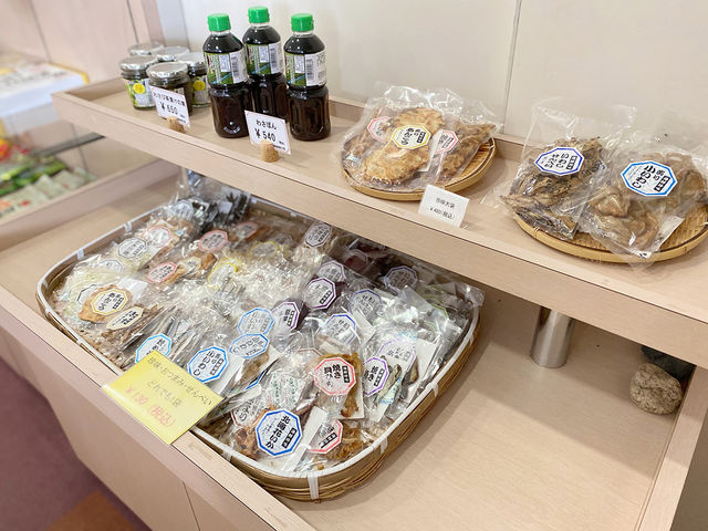 �L���E�n�����S�̂��y�Y����葵���Ă���܂��B_�O���[���X�p��