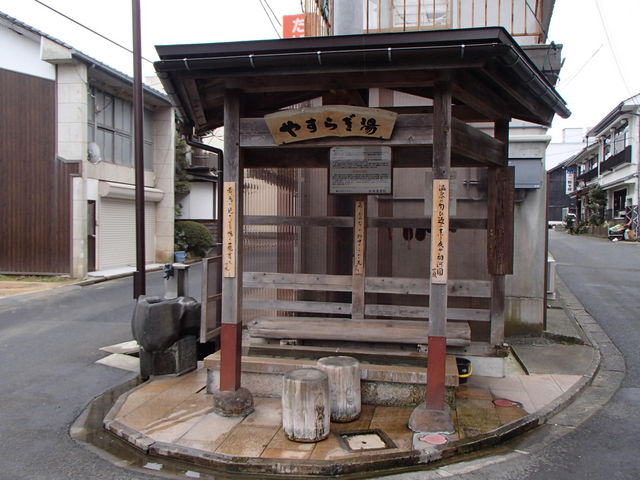 �g������