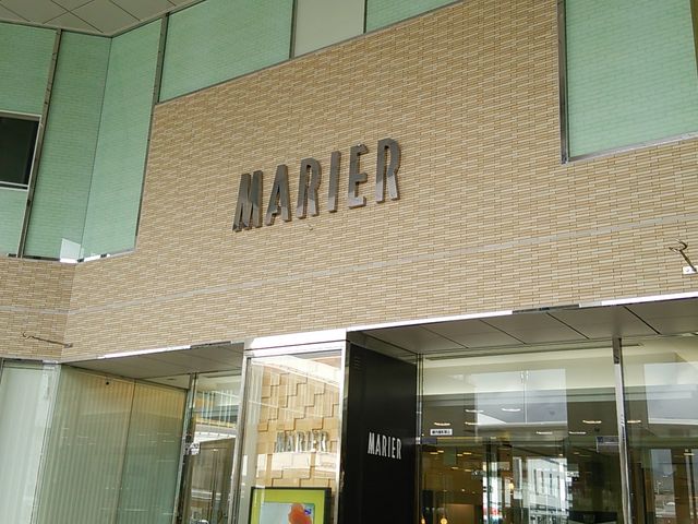 �}���G�Ƃ��