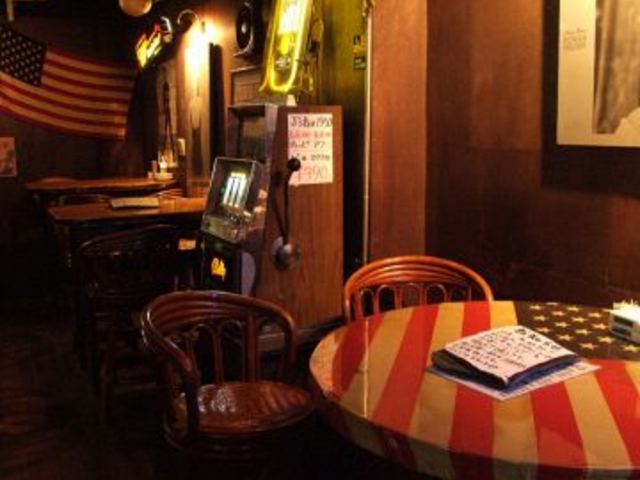 WFCYo[ J's Bar 1950̎ʐ^1