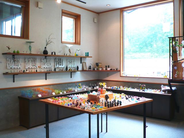 �V���b�v�ł́A�|���e�I���W�i���̃K���X��i��̔�(^^��_�O���X�X�^�W�I�@�|���e