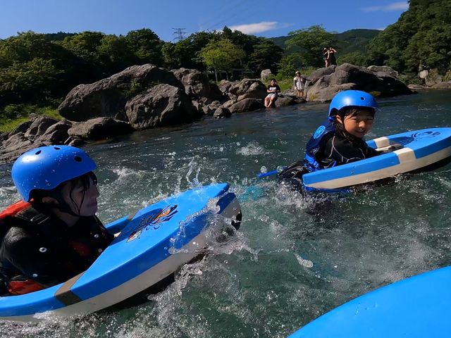 ���o�[�{�[�h�N���u