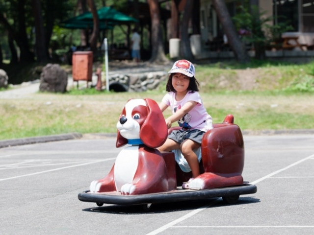 ���n�O���[���X�|�[�c�̐X