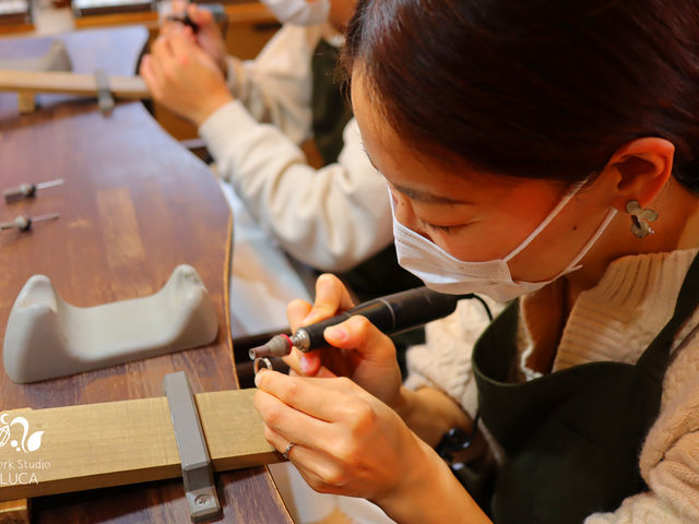 �����΍��O�ꂵ�A�X�^�b�t����������T�|�[�g���܂��B_���[�N�X�^�W�I�ډ�