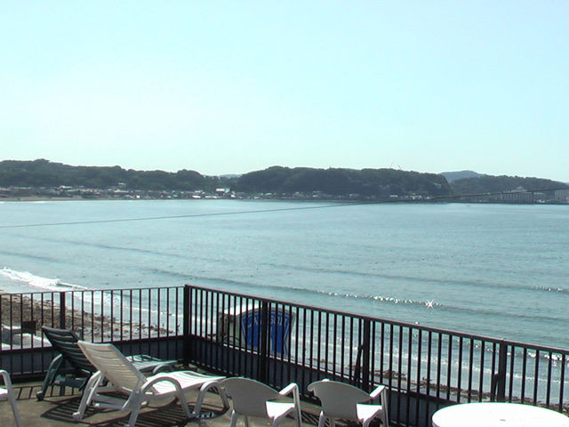 �V���b�v�̖ڂ̑O�̕l���A���q�s�w���sup�o��G���A�ɂȂ��Ă܂��B
�C�����V�[�Y���͂������炵��sup�͊C�ɏo��܂���B_���q�n�C�T�[�t