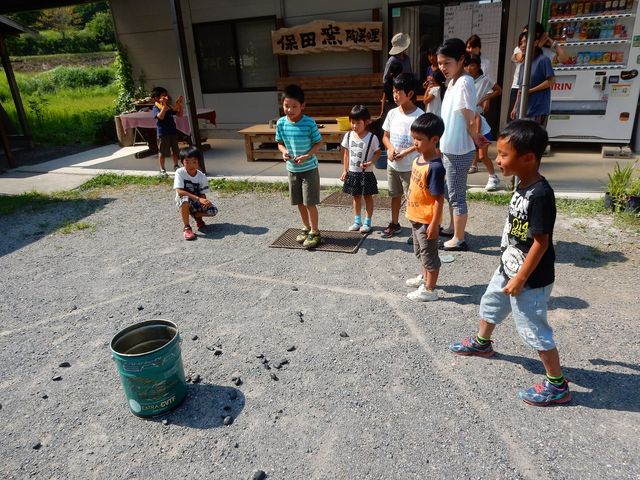 �̌��̍Ō�ɍs���F�l�ɍD�]�̐Γ����Q�[��
�Ƃ��Ă�����オ��܂���I_���|�̗� �ۓc�q