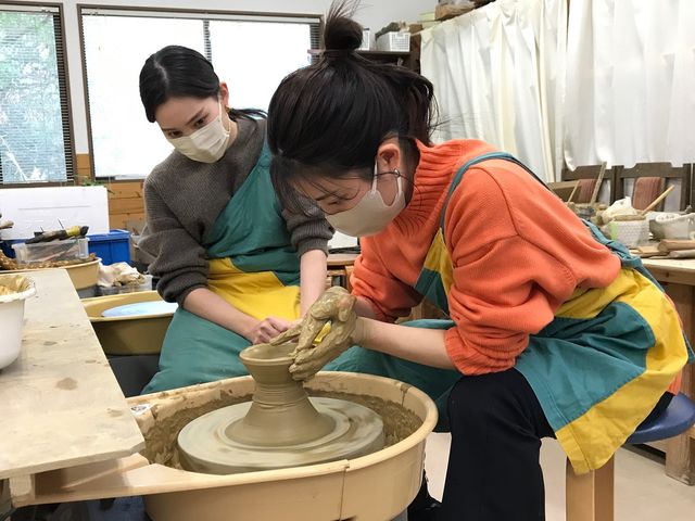 �w��ɏW�����ĉ�]����S�y�Ɖ�b���Ȃ����ɒ���I_���|�̗� �ۓc�q