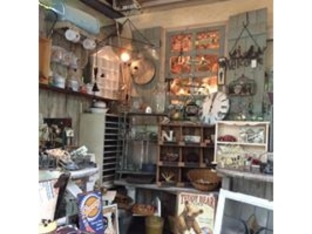 �ߐ{ �J�V���J�V���̐X�g�[���h�[��_�J���g���[�n�E�X�@Tole�EDoll