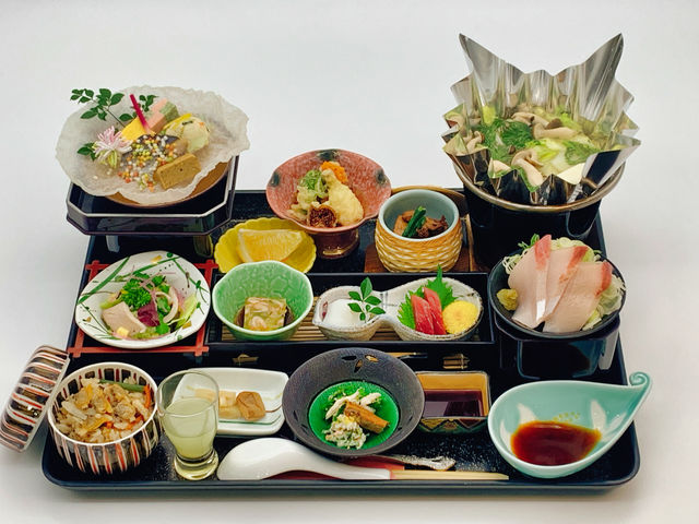 2023�N�y�@����V�z
���ւ���V���l�C�I���X�g�����g�~�ŋG�߂̖������\�B_�z������ �����̓� ����h �j���[�T���s�A��ʂ�����