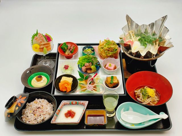 2023�N�y�퐶��V�z
���ւ���V���l�C�I���X�g�����g�~�ŋG�߂̖������\�B_�z������ �����̓� ����h �j���[�T���s�A��ʂ�����