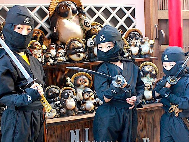 �E�ґ̌��J�t�F��