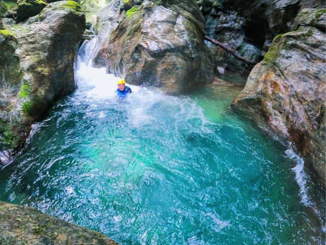 �m���A�h�x���`���[
�����ɑ�R��э��݂܂���[�I_Niyodo Adventure