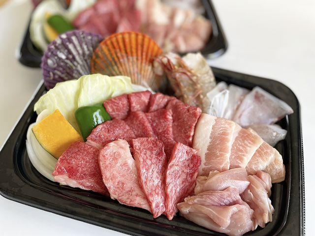 ���O�\��ŐH�ނ̔̔����������܂��B�V�N�ȊC�N��A�{�����[�����_�̂�������p�ӂ������܂��B_�O���Y���[BBQ&CAMP