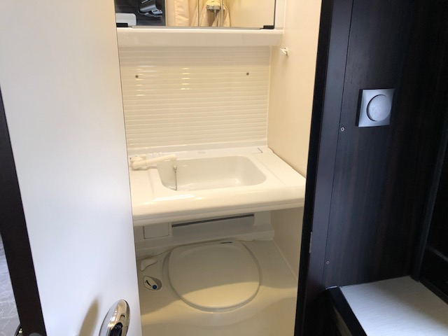 �L�����s���O�J�[�����^�� CANTAL��䓌�X