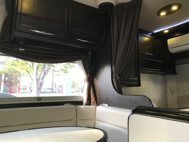 �L�����s���O�J�[�����^�� CANTAL��䓌�X