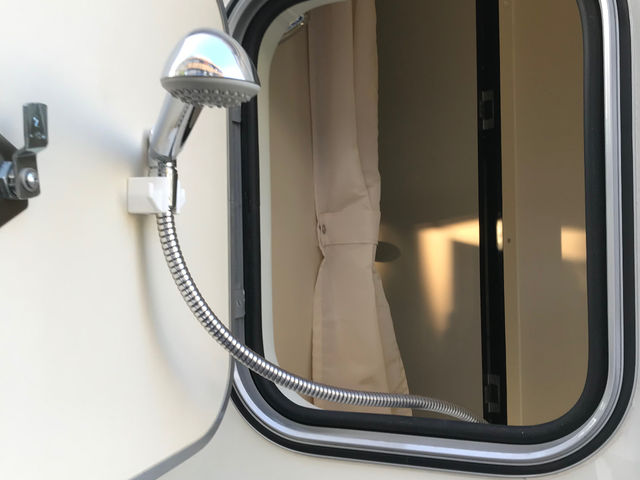 �L�����s���O�J�[�����^�� CANTAL��䓌�X