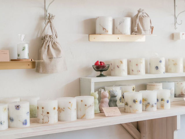 �L�����h���̔����s���Ă���܂�_shica shica candle