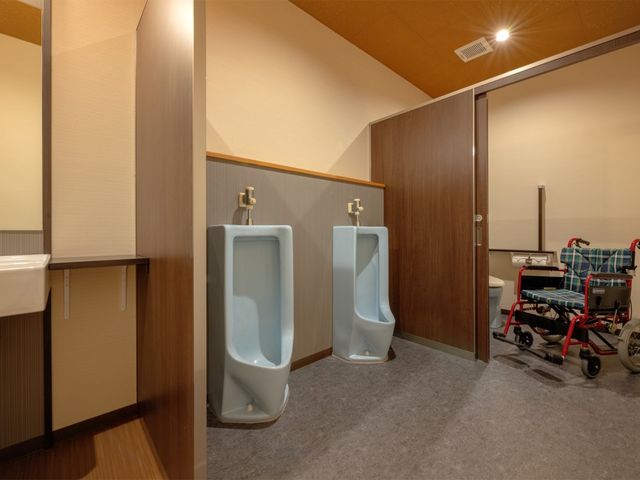 �y�j���@�g�C���z
�Ԃ����ł��L�X_��̏h �o�{������/���j���̏���쉷��