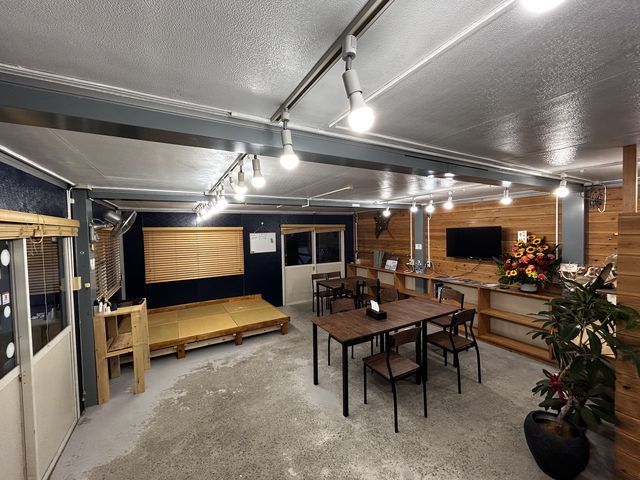 ��X�y�[�X������x�e�X�y�[�X�B�����x�e�͂�����肨�������������܂��BFree Wifi���������Ă���܂��B_Seaside Dive Hub AquaVista