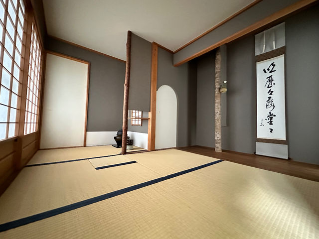 ���l�ȕ��͋C�͂�͂�A���Ԃ̒����ł��B
��������ő�4�l�l�܂łŁA�Ă͏����Ďg���܂���_������