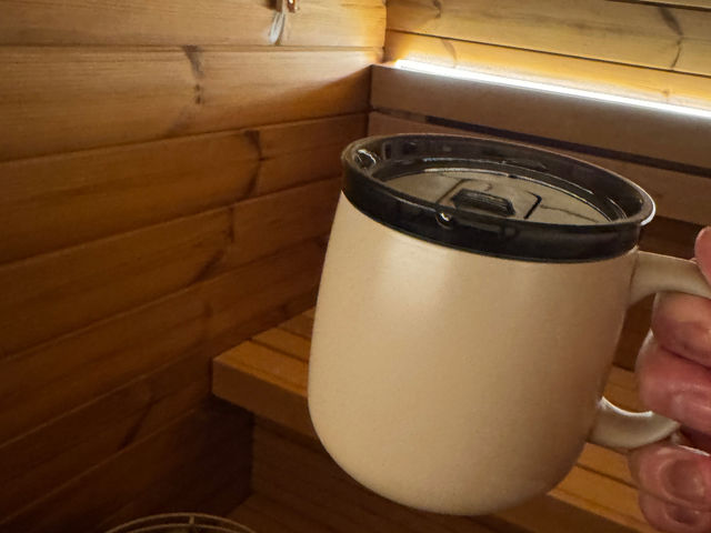 �T�E�i�����Ńh�����N�����߂��_BIWAKO SAUNA