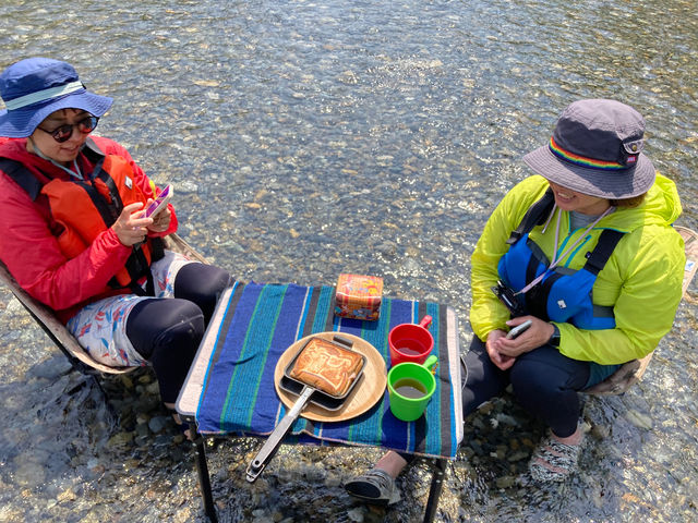 �ݐ؃c�A�[�̃��O���O�^�C��_�A�E�g�h�A�K���[�W�\��