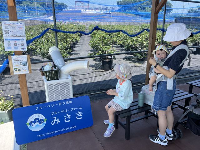 �^�ē��ɂ̓X�|�b�g�N�[���[�ŗ��߂܂�_�u���[�x���[�t�@�[���݂���