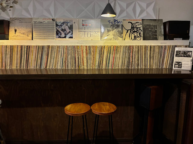 4000߂WYR[h̃RNV_cafe Blue moon