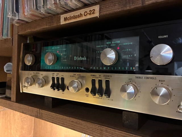 }bLgbV̐^ǃAvŉ̉tł܂_cafe Blue moon