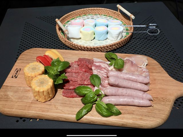 �o���G�e�B�R�[�X 
 ���јa���ē�100g�^���Y�؃o����50g�^���Y��{80g�^�e�҂��E�C���i�[2�{�i70g�j
2�l�O�̂��ʐ^�ƂȂ�܂�_��Land