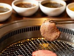 焼肉 おはる 仙台やまとまち店の写真1