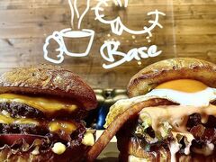 Cafe&Bar BASE カフェバー ベースの写真1