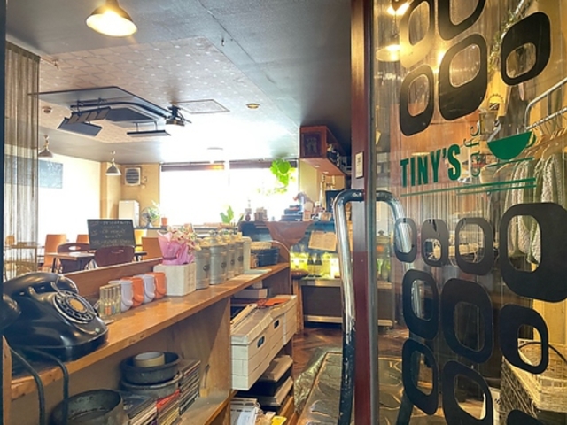 TINY'S CAFE ^Cj[YJtF̎ʐ^1