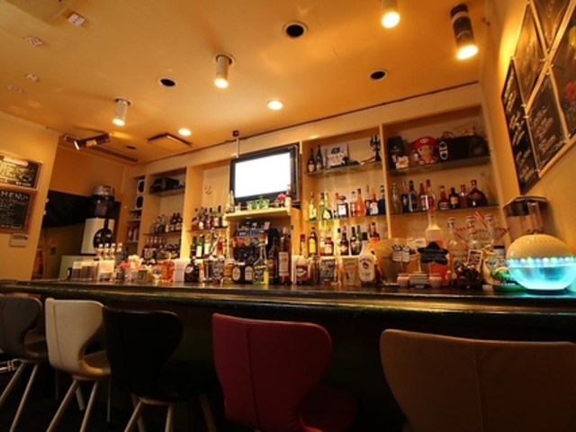 COME UNA BAR BoooooY̎ʐ^1