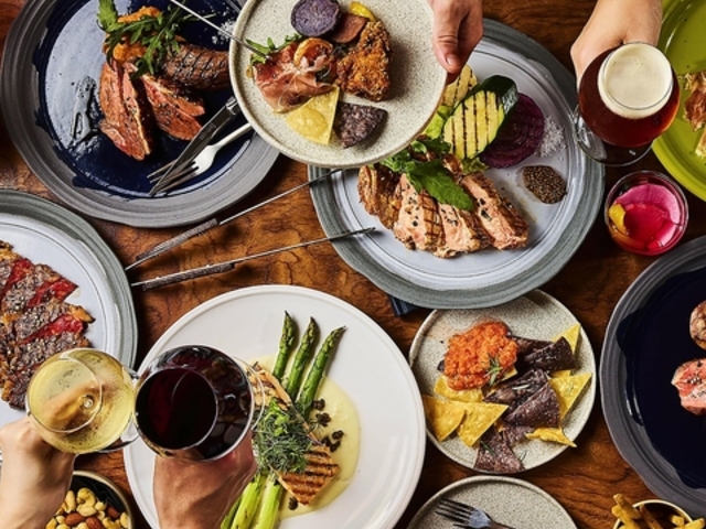 �O���t�B�b�N�O�����A���h�o�[Graphic Grill & Bar�̎ʐ^1