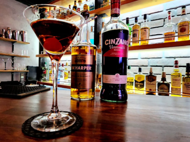 casual bar adorable JWA o[ Ahu̎ʐ^1