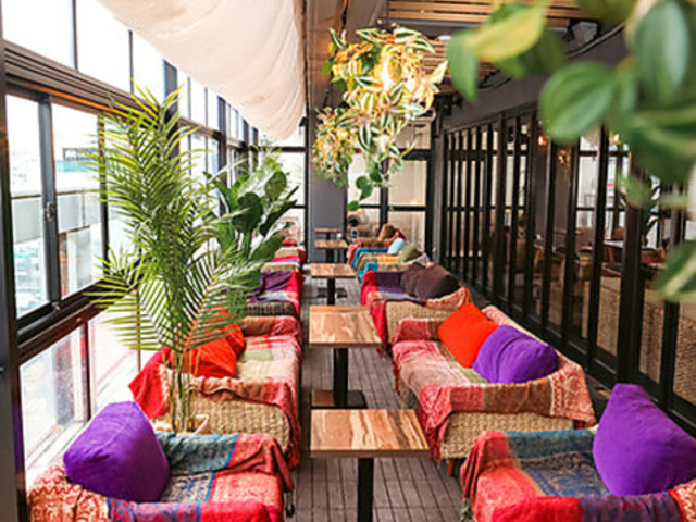 �J�t�F&�o�[ C STAND �V�[�X�^���h �V���X�̎ʐ^1