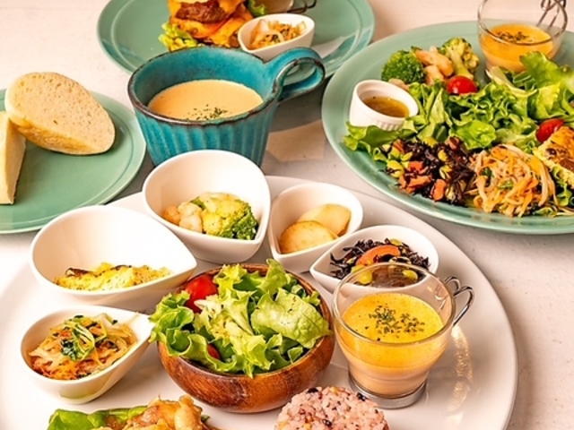 CAFE EVERWHITE �J�t�F �G�o�[�z���C�g�̎ʐ^1