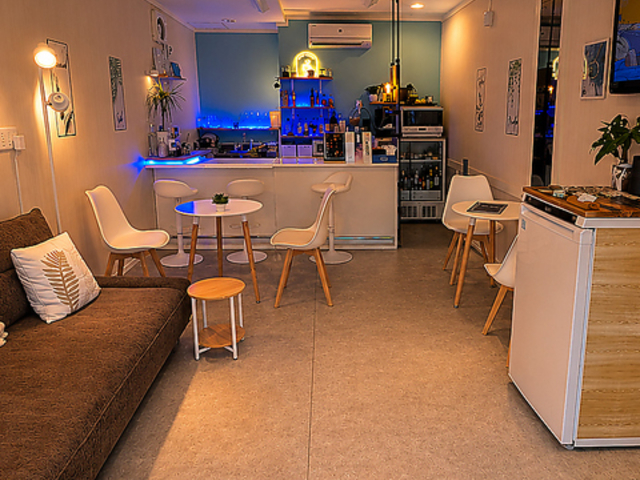 BlueHour cafe&bar ����n�X�̎ʐ^1