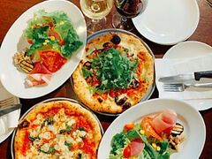 PIZZERIA CIRO 桜新町店の写真1