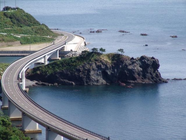 ���C�I����