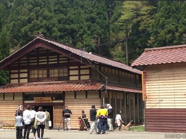 �Ԋ��Ɖ��o���Ö��Ǝ����ق̎ʐ^1