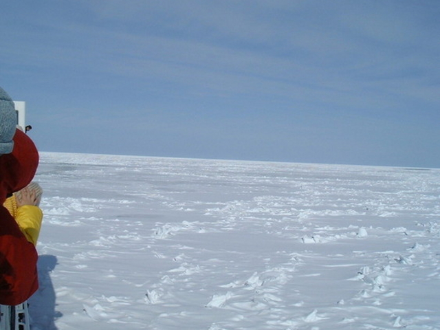 �I�z�[�c�N�C�̗��X