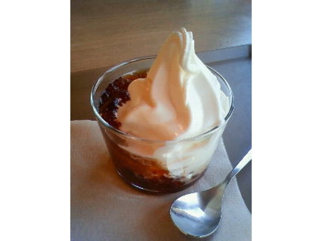 �ɍ��ۃO���[���q��