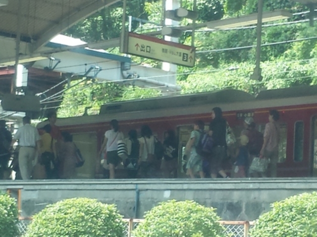 �����o�R�d�ԉ����̃A�W�T�C