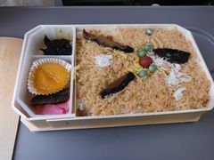 AW[m̉wقȂւ̓eʐ^1