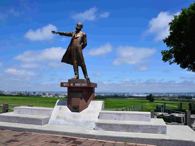 �̑�ȃN���[�N���m_�����ۂ�r���u�W�]��